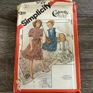 Vintage girls dress pattern